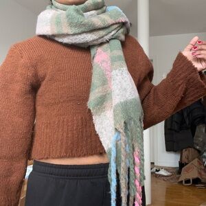 Green plaid fringe scarf